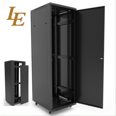 Cabinet de rangement de serveurs 42u de grande capacité avec installation et gestion de câbles faciles